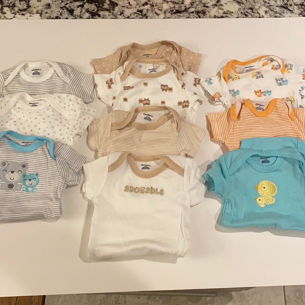 Gerber 0-3M Onesie 10 piece Bundle
